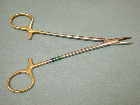 Mayo-Hegar needle holders